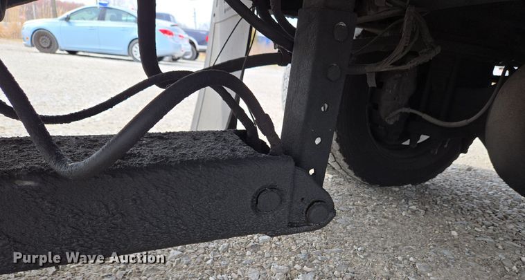 image for item EC4156 2004 Ford F650 Super Duty rollback truck