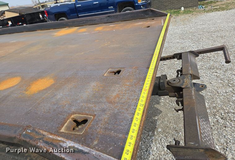 image for item EC4156 2004 Ford F650 Super Duty rollback truck