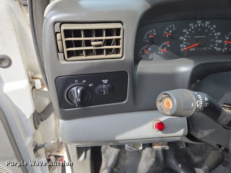 image for item EC4156 2004 Ford F650 Super Duty rollback truck