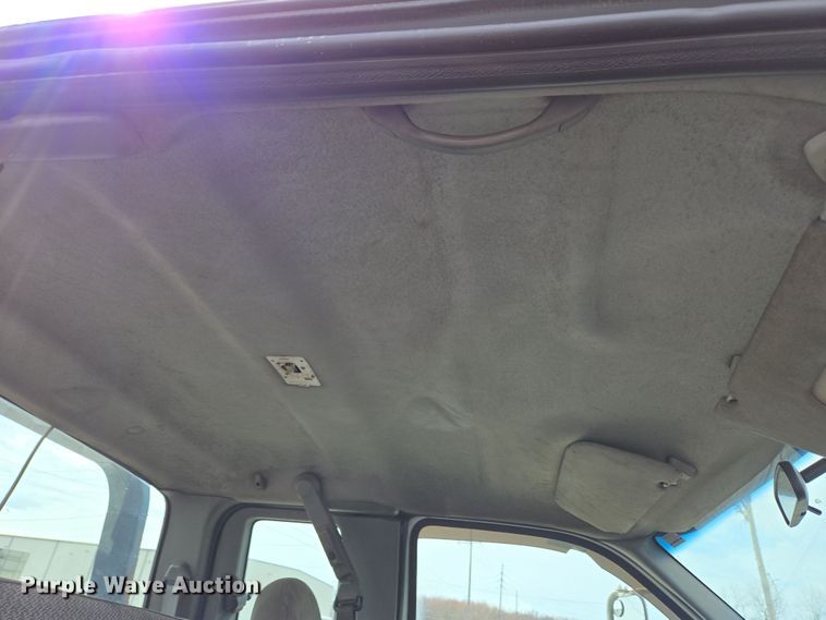 image for item EC4156 2004 Ford F650 Super Duty rollback truck