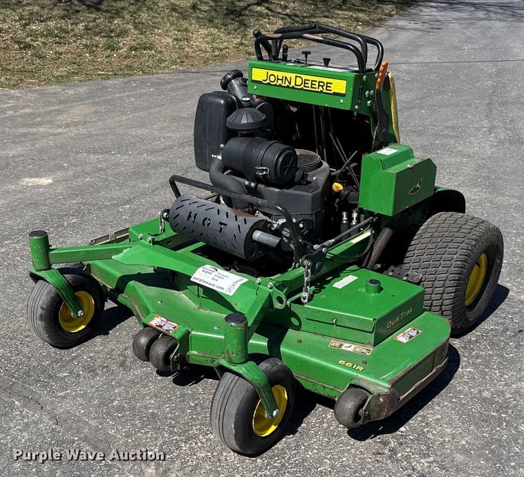 image for item ED4082 2017 John Deere 661R ZTR lawn mower