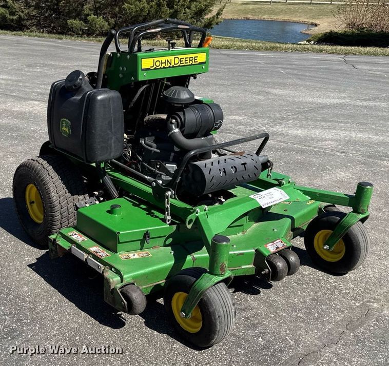 image for item ED4082 2017 John Deere 661R ZTR lawn mower