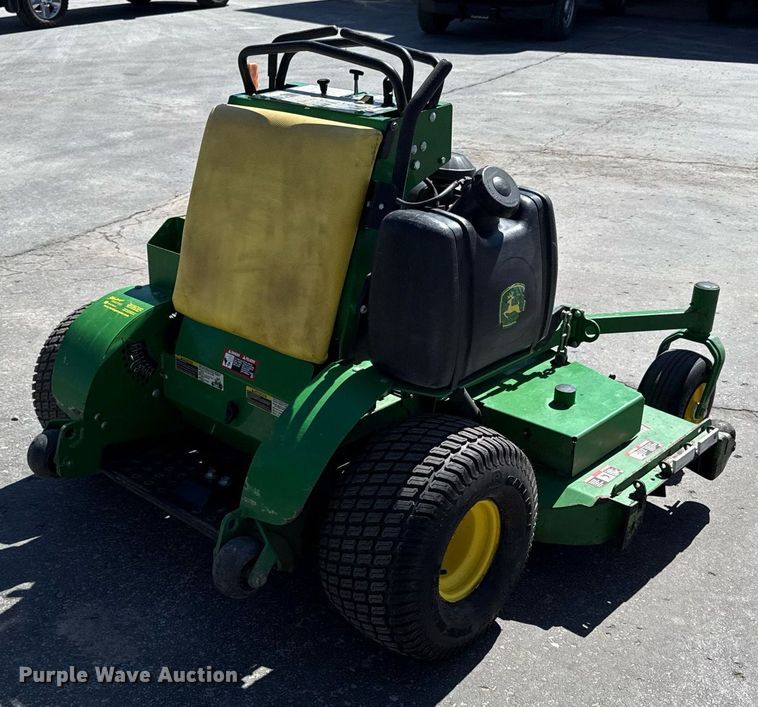 image for item ED4082 2017 John Deere 661R ZTR lawn mower