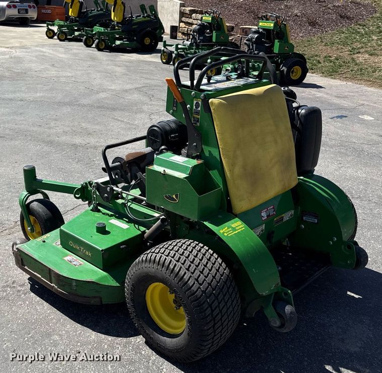 image for item ED4082 2017 John Deere 661R ZTR lawn mower