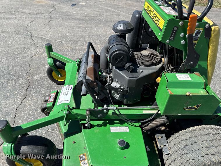 image for item ED4082 2017 John Deere 661R ZTR lawn mower