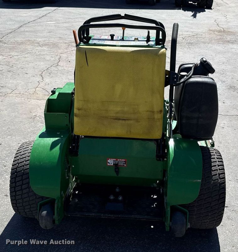 image for item ED4083 2019 John Deere 652R ZTR lawn mower