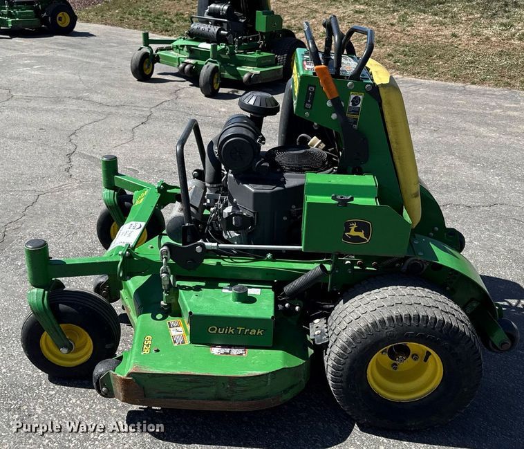 image for item ED4083 2019 John Deere 652R ZTR lawn mower