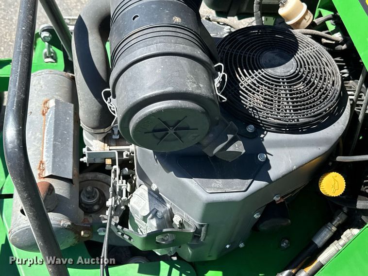 image for item ED4083 2019 John Deere 652R ZTR lawn mower