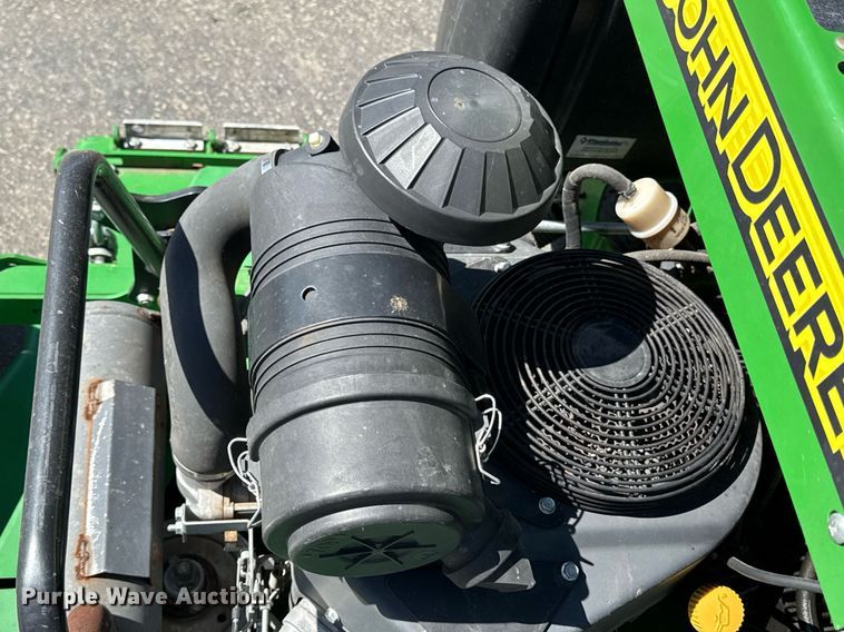 image for item ED4083 2019 John Deere 652R ZTR lawn mower