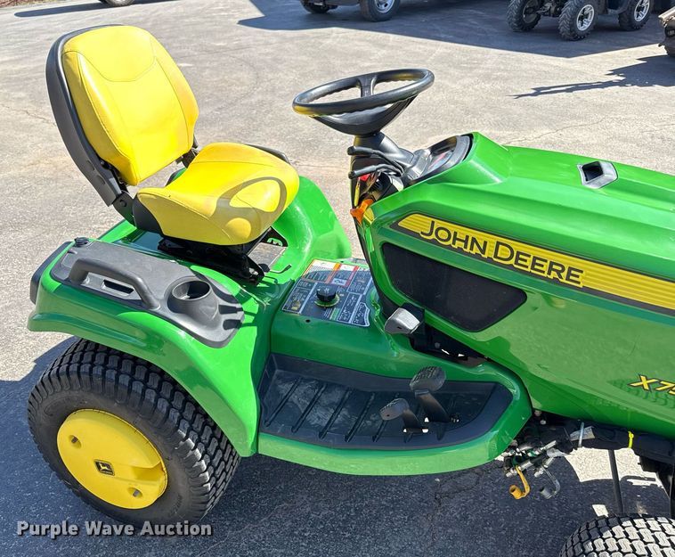 image for item ED4087 2013 John Deere X750 lawn mower