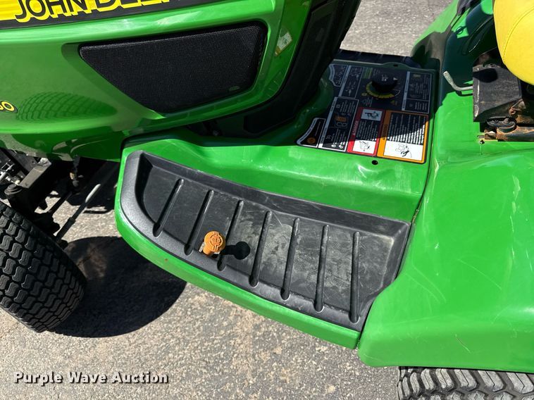 image for item ED4087 2013 John Deere X750 lawn mower