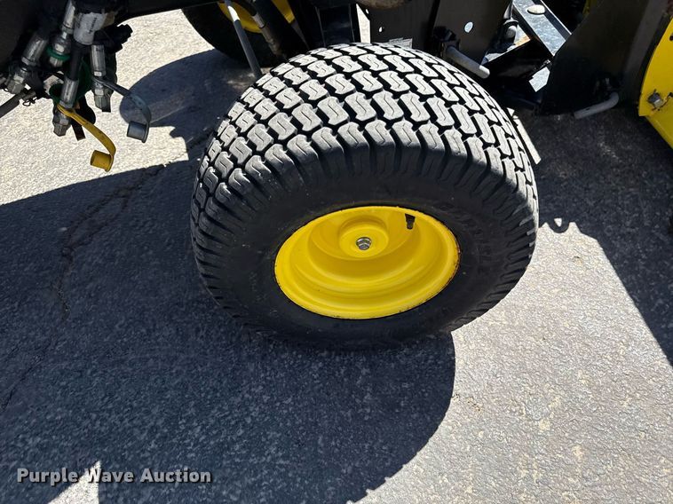 image for item ED4087 2013 John Deere X750 lawn mower