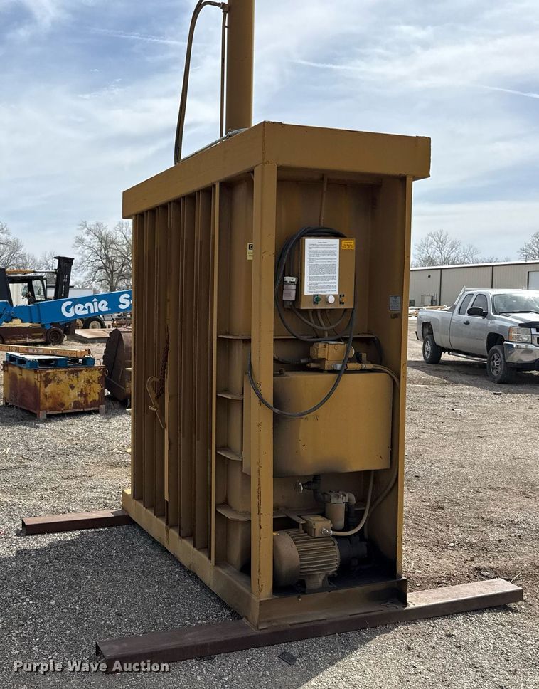 image for item ED4097 Bundle Bee 60 cardboard baler 