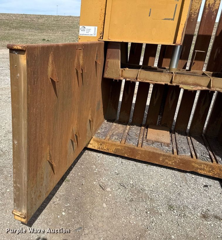 image for item ED4097 Bundle Bee 60 cardboard baler 