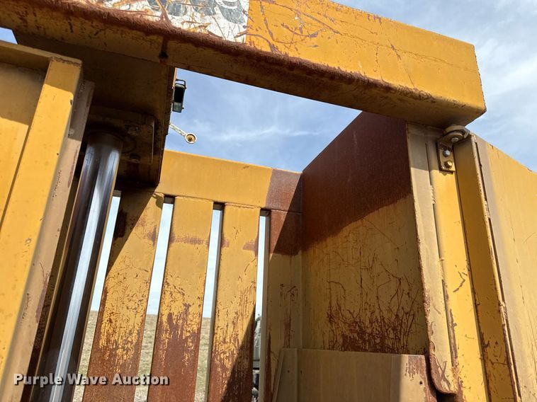 image for item ED4097 Bundle Bee 60 cardboard baler 