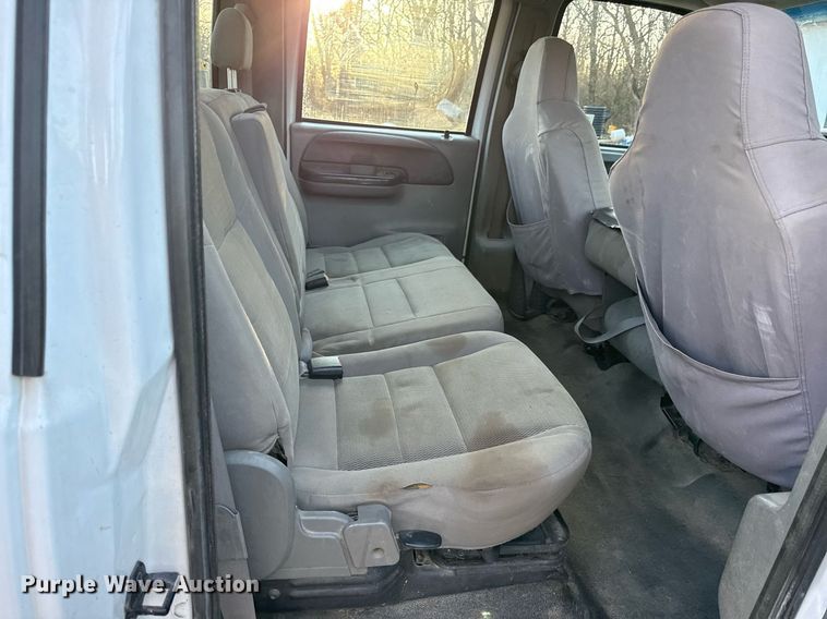 image for item ED4099 2004 Ford F450 Super Duty XL Crew Cab utility / service truck