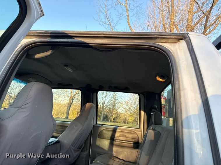 image for item ED4099 2004 Ford F450 Super Duty XL Crew Cab utility / service truck