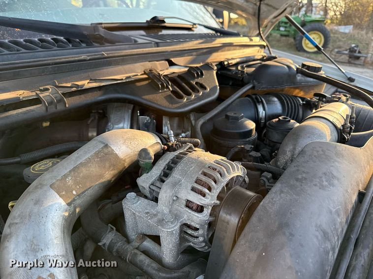 image for item ED4099 2004 Ford F450 Super Duty XL Crew Cab utility / service truck