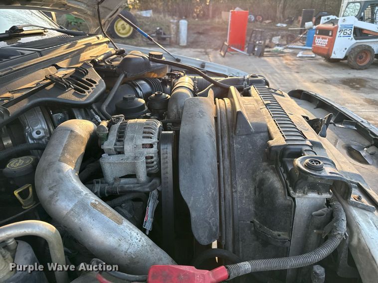 image for item ED4099 2004 Ford F450 Super Duty XL Crew Cab utility / service truck