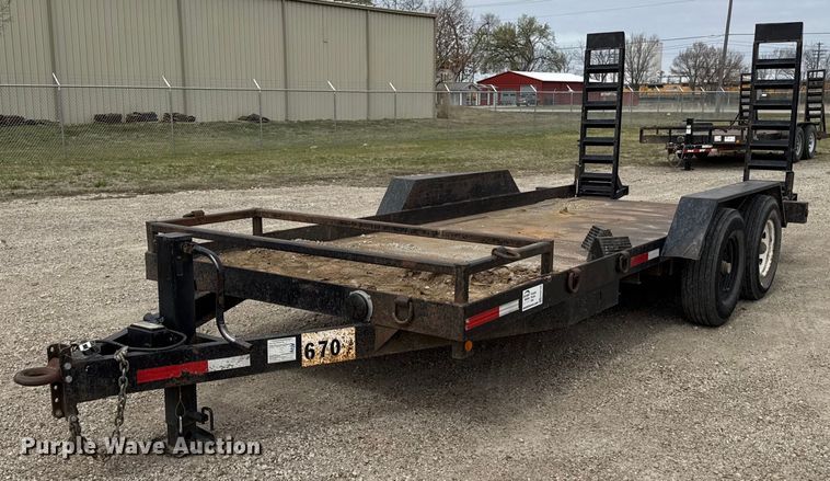 image for item ED4103 2004 Road Hog Uniloader equipment trailer