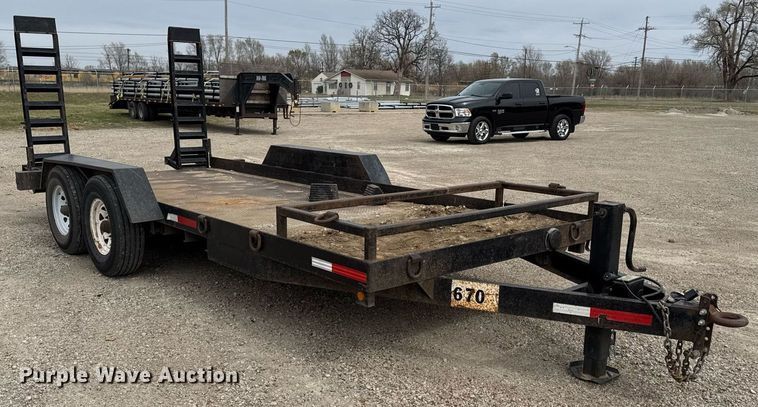 image for item ED4103 2004 Road Hog Uniloader equipment trailer