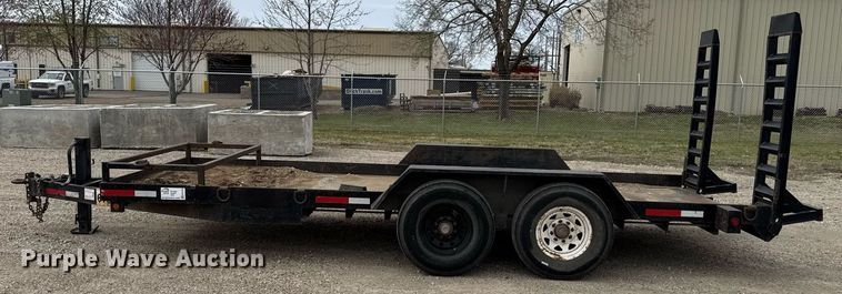 image for item ED4103 2004 Road Hog Uniloader equipment trailer