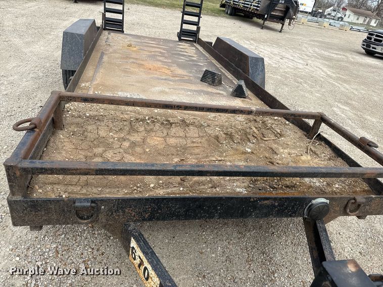 image for item ED4103 2004 Road Hog Uniloader equipment trailer