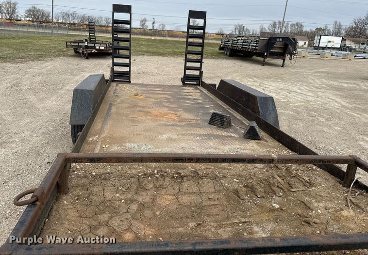 image for item ED4103 2004 Road Hog Uniloader equipment trailer