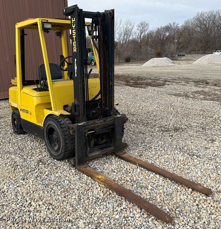 image for item ED4112 2001 Hyster H60XM  forklift