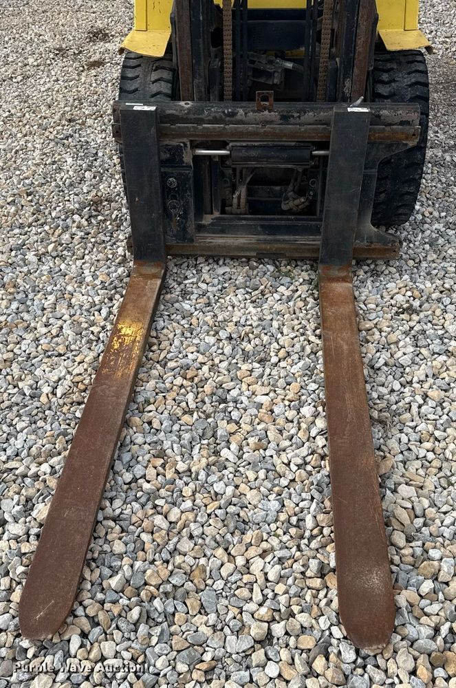 image for item ED4112 2001 Hyster H60XM  forklift