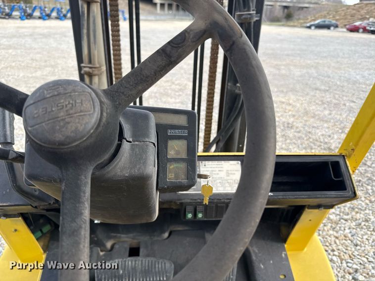image for item ED4112 2001 Hyster H60XM  forklift