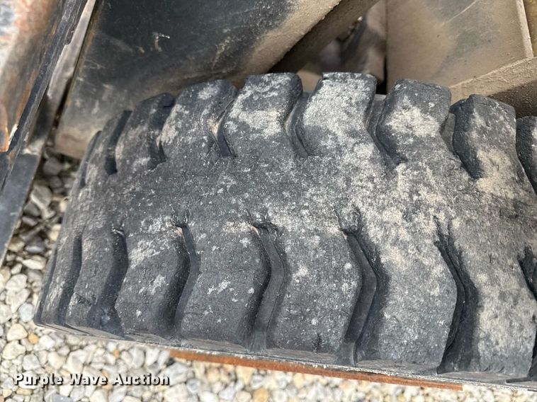 image for item ED4112 2001 Hyster H60XM  forklift