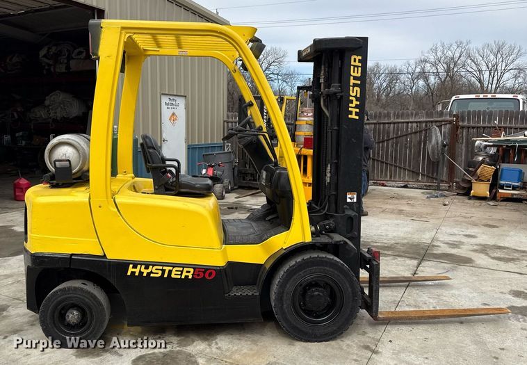 image for item ED4114 2006 Hyster H50FT forklift