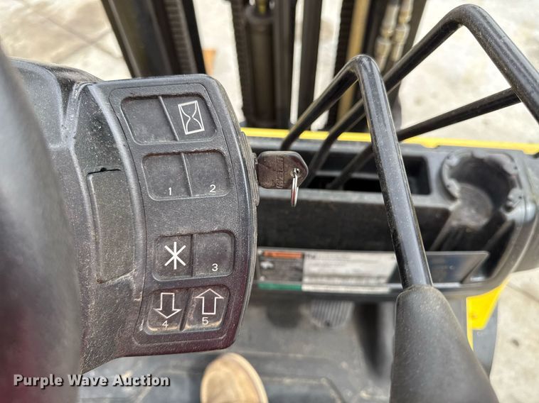 image for item ED4114 2006 Hyster H50FT forklift