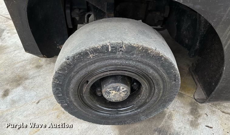 image for item ED4114 2006 Hyster H50FT forklift