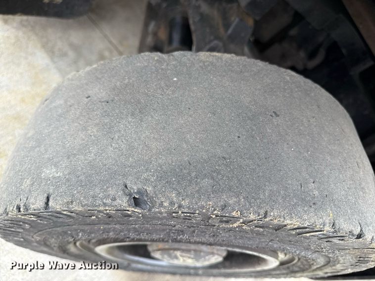 image for item ED4114 2006 Hyster H50FT forklift