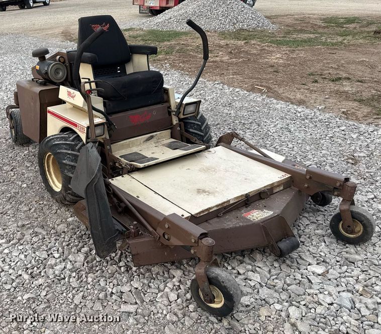 image for item ED4117 Grasshopper 928D ZTR lawn mower