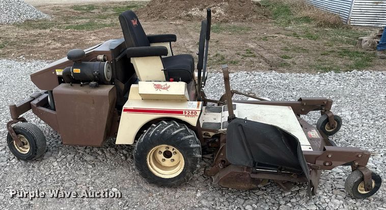 image for item ED4117 Grasshopper 928D ZTR lawn mower