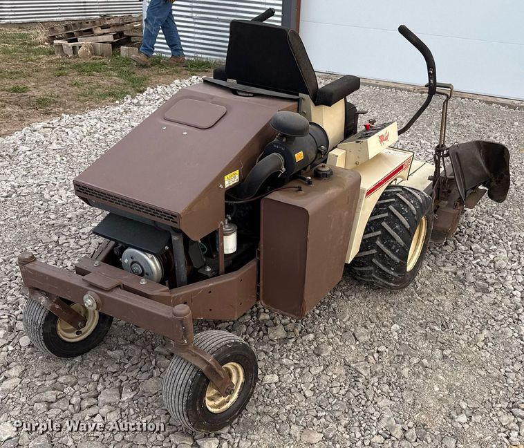 image for item ED4117 Grasshopper 928D ZTR lawn mower