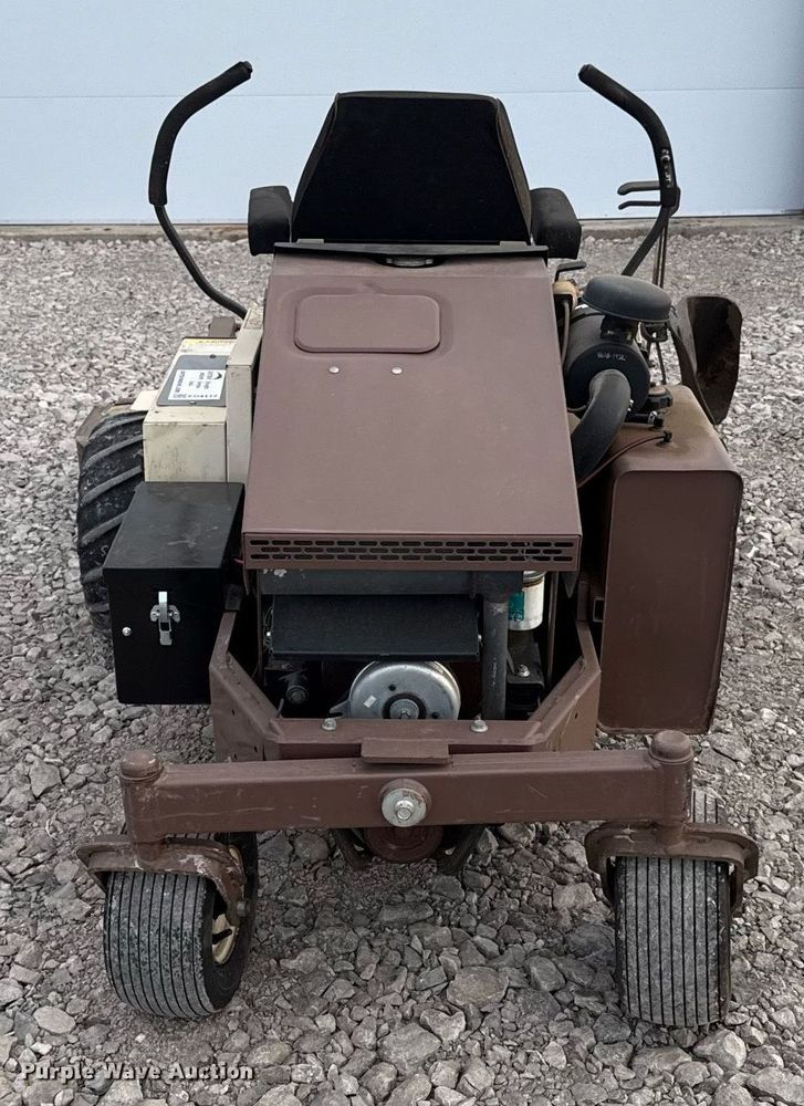 image for item ED4117 Grasshopper 928D ZTR lawn mower