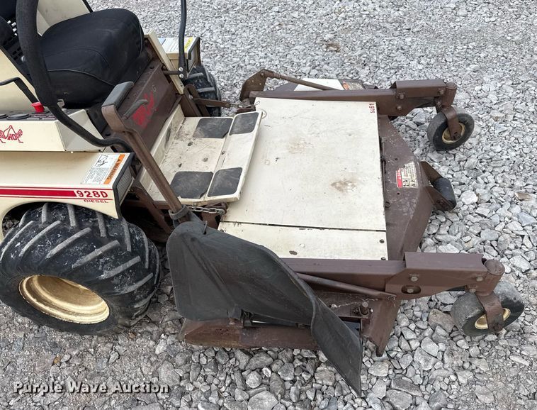 image for item ED4117 Grasshopper 928D ZTR lawn mower