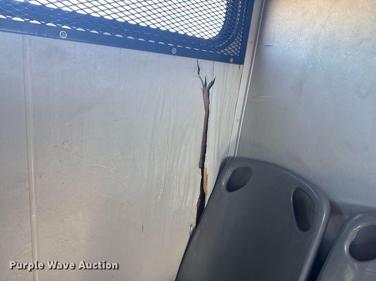 image for item EG2592 2008 Ford F650 Super Duty shuttle bus