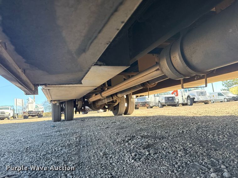 image for item EG2592 2008 Ford F650 Super Duty shuttle bus