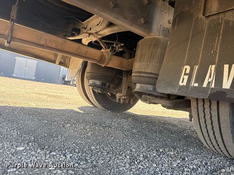 image for item EG2592 2008 Ford F650 Super Duty shuttle bus