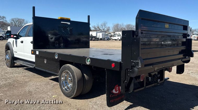 image for item EG2594 2019 Ford F550 Super Duty Crew Cab flatbed truck