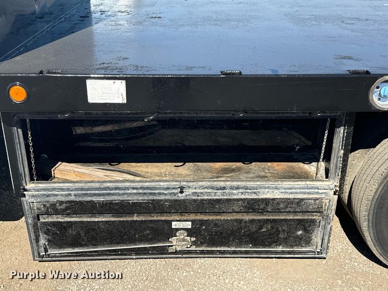 image for item EG2594 2019 Ford F550 Super Duty Crew Cab flatbed truck