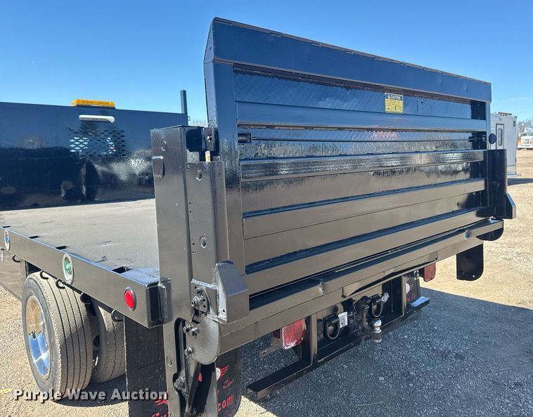 image for item EG2594 2019 Ford F550 Super Duty Crew Cab flatbed truck