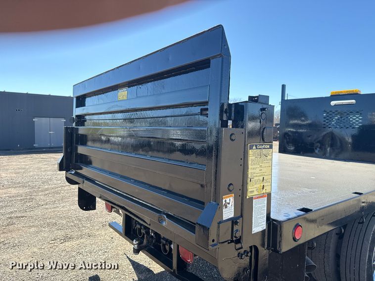 image for item EG2594 2019 Ford F550 Super Duty Crew Cab flatbed truck