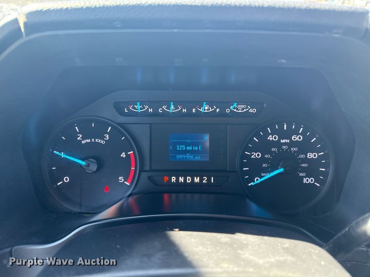 image for item EG2594 2019 Ford F550 Super Duty Crew Cab flatbed truck