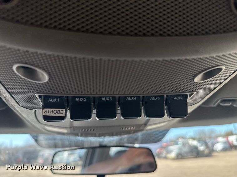 image for item EG2594 2019 Ford F550 Super Duty Crew Cab flatbed truck